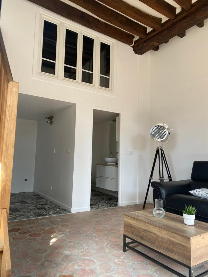 Studio Duplex Avec Spa Et Cour Privee Bonnelles 外观 照片